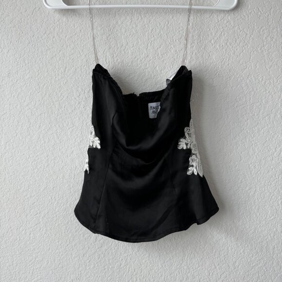 Princess Polly black satin tube top with white lace appliqué🕊️🍸🖤☁️ - Picture 7 of 8